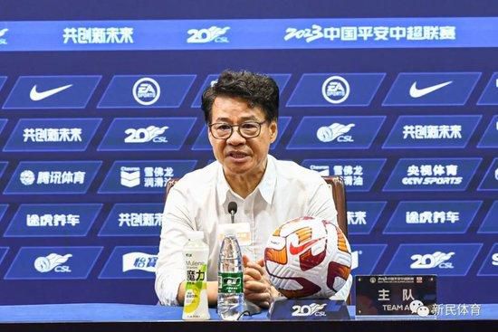 皇家马德里已经宣布与主教练安切洛蒂续约至2026年，The Athletic报道，安切洛蒂未来可能在俱乐部担任其他职务。